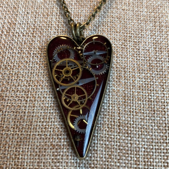 Heart Gears unique Necklace Handmade - Picture 3 of 8